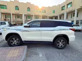 تويوتا فورتنر 2021 SUV للإيجار - أبيض، 7 مقاعد